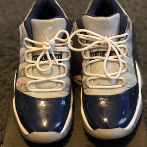 Jordan 11 Retro Low Georgetown